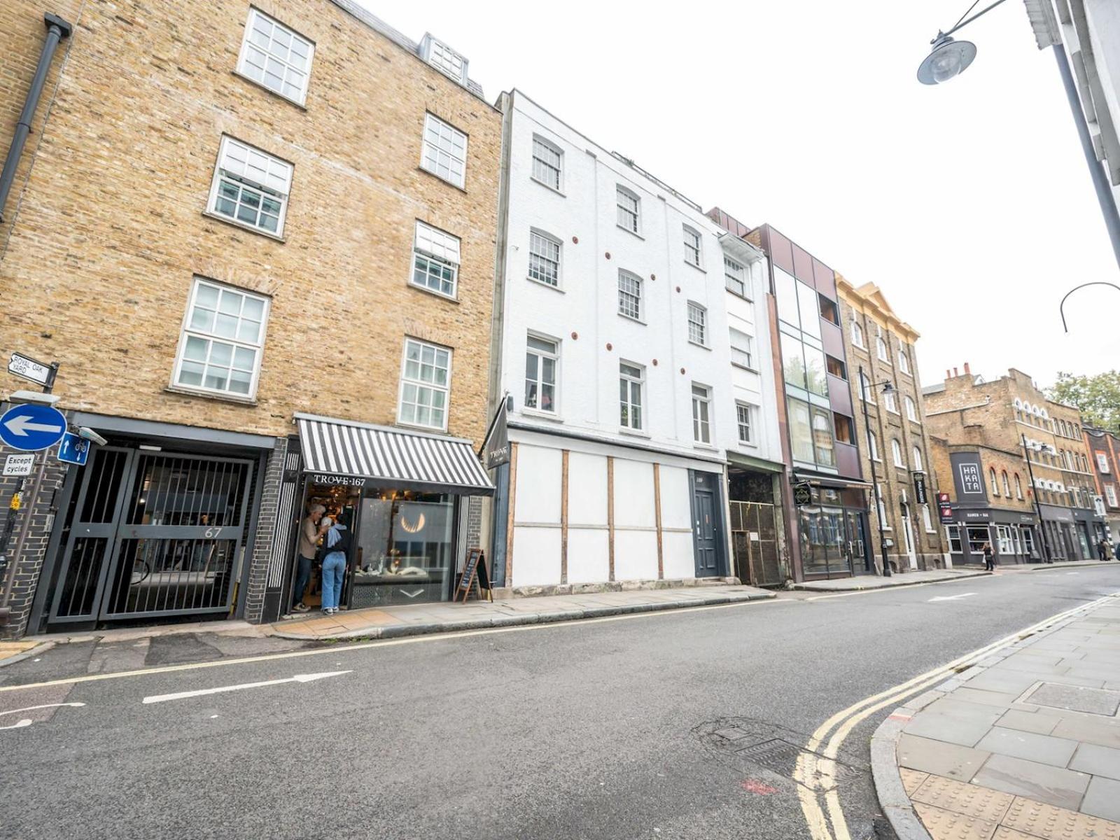 Appartement Cosy And Spacious Flat Near Bridge Londres